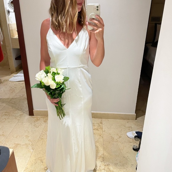 White long dress-beach wedding/vow renewal - Picture 2 of 4